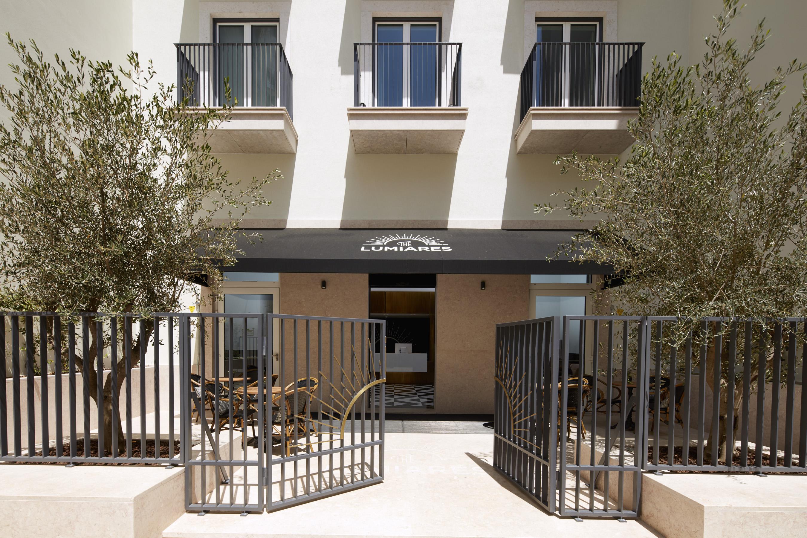 The Lumiares Hotel & Spa - Small Luxury Hotels Of The World Lisbon Bagian luar foto The entrance of the hotel