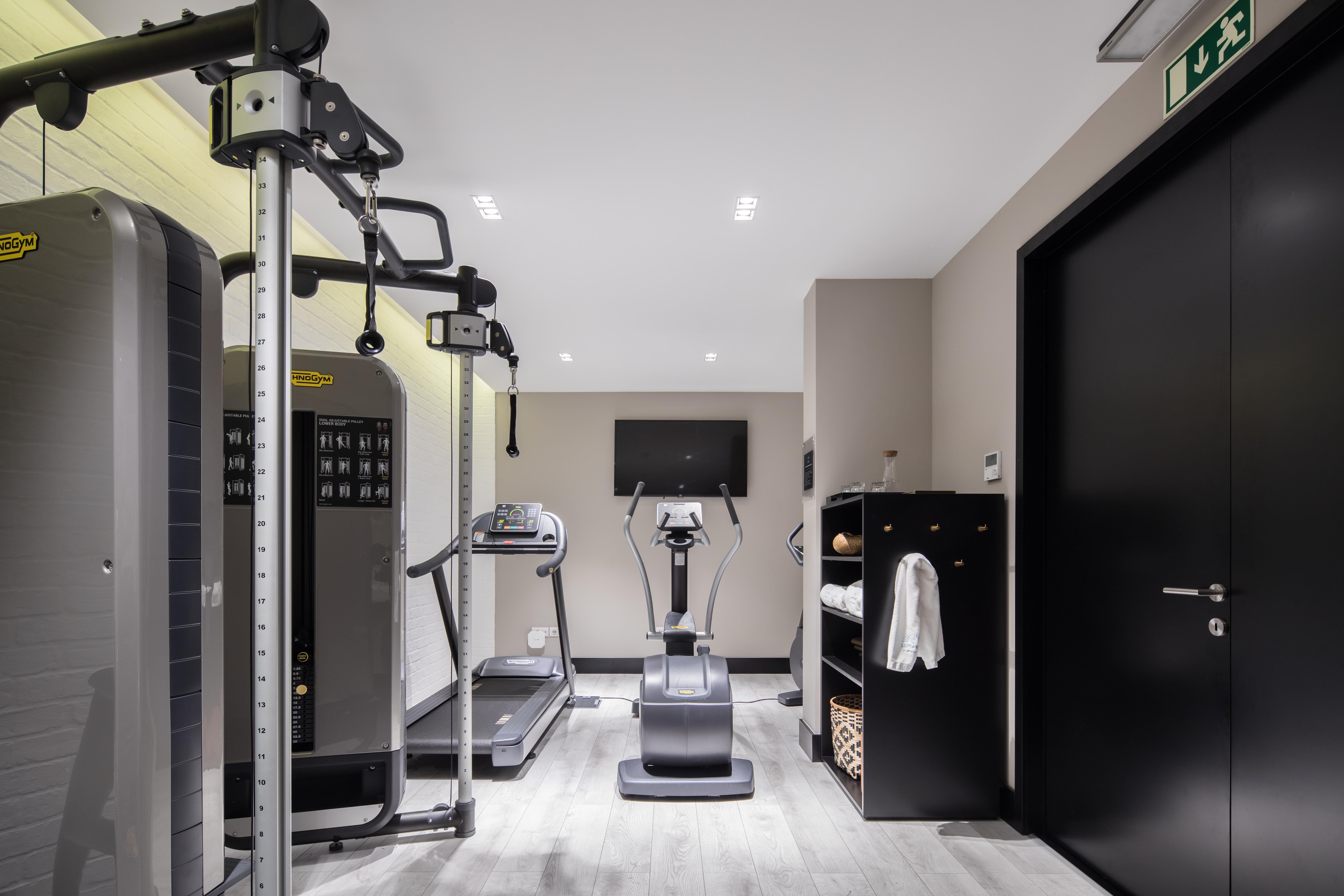 The Lumiares Hotel & Spa - Small Luxury Hotels Of The World Lisbon Bagian luar foto The gym at the hotel