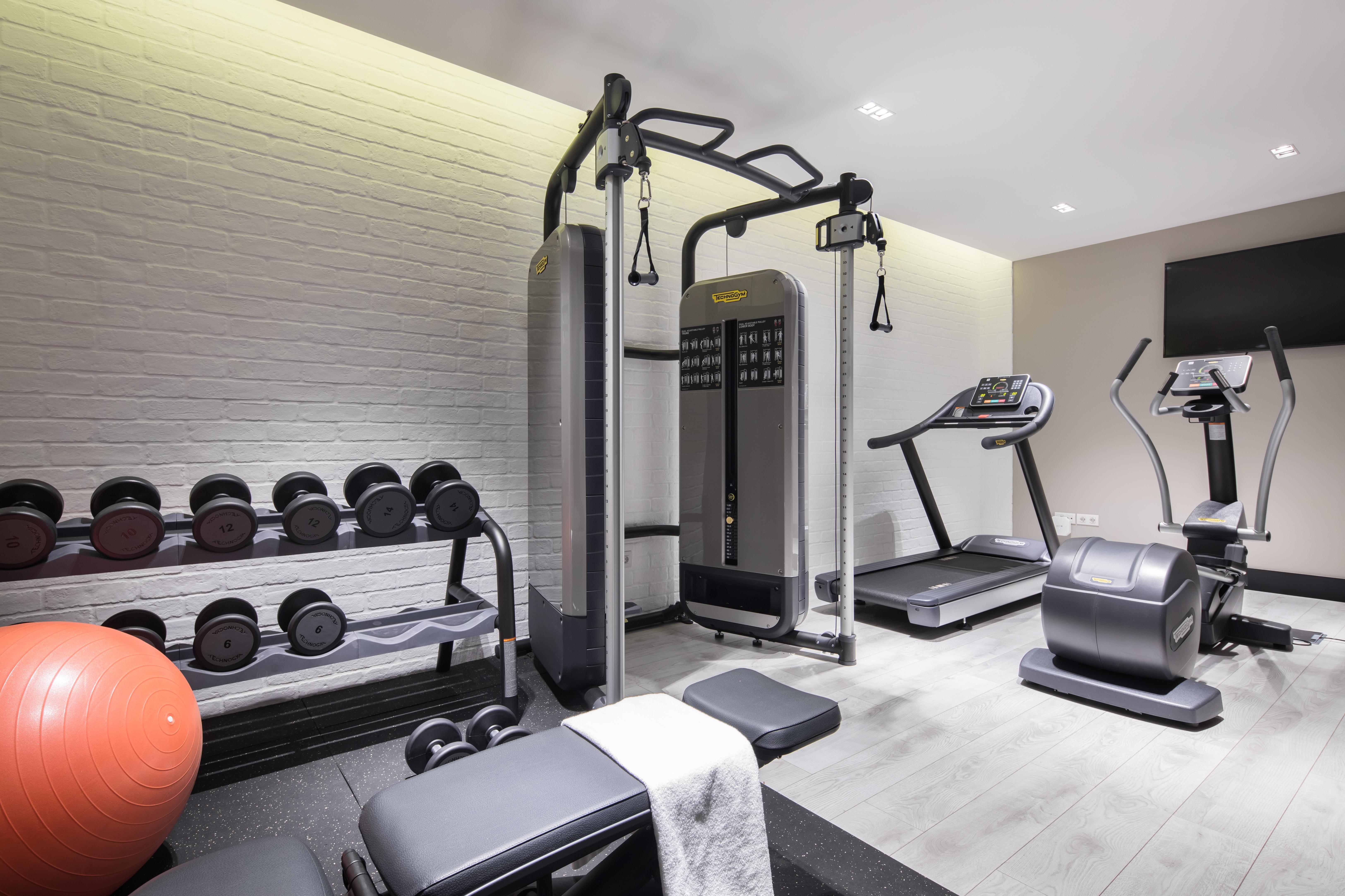 The Lumiares Hotel & Spa - Small Luxury Hotels Of The World Lisbon Bagian luar foto The gym at the hotel